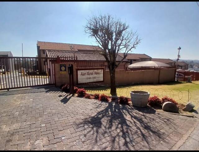 2 BEDROOM APARTMENT FOR SALE IN ALAN MANOR